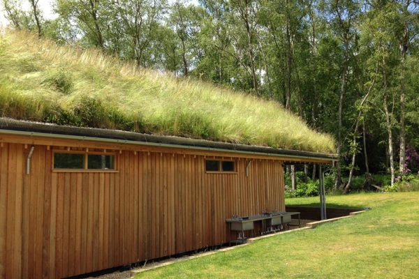 Boathouse-Avon-Tyrrell-meadow-organic-roofs6-600x400.jpg